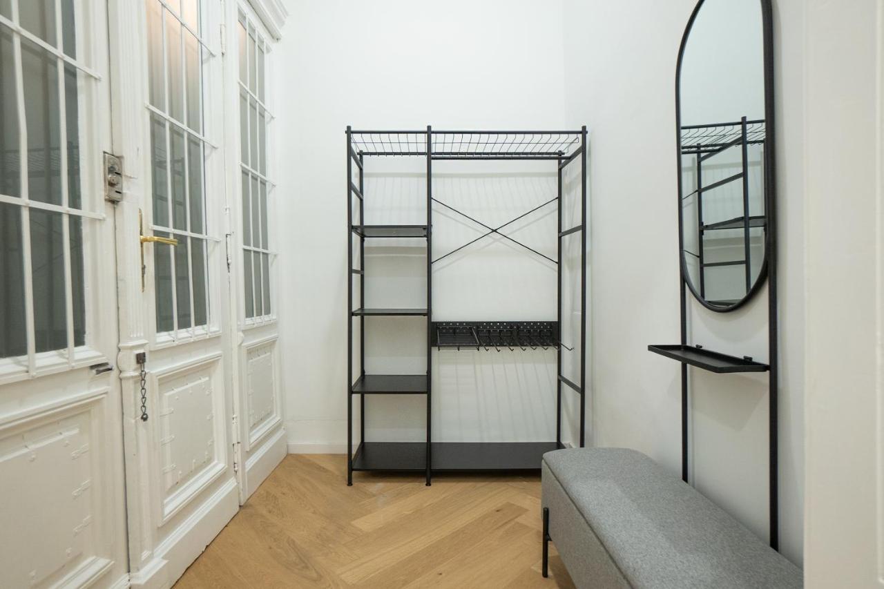 Spacious 110М2 Flat In The City Center Виена Екстериор снимка