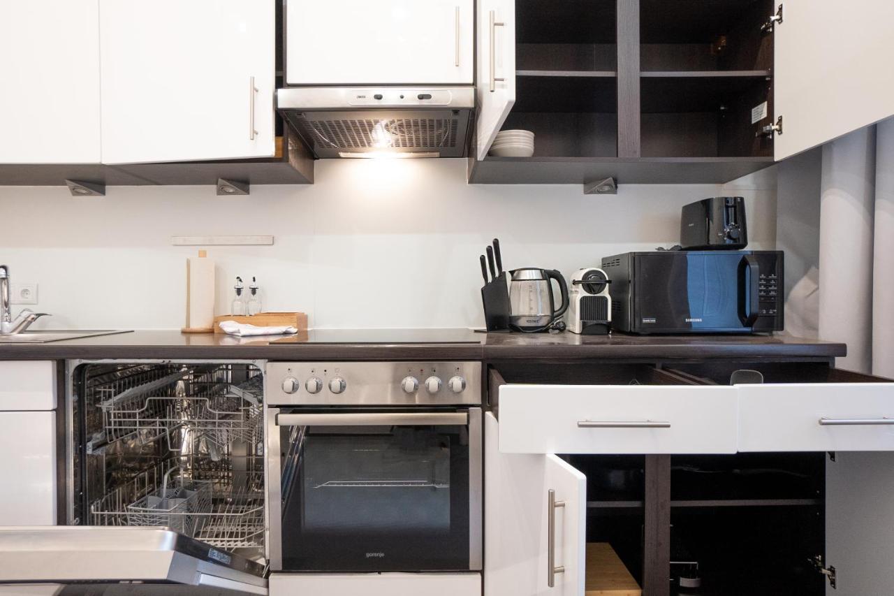 Spacious 110М2 Flat In The City Center Виена Екстериор снимка