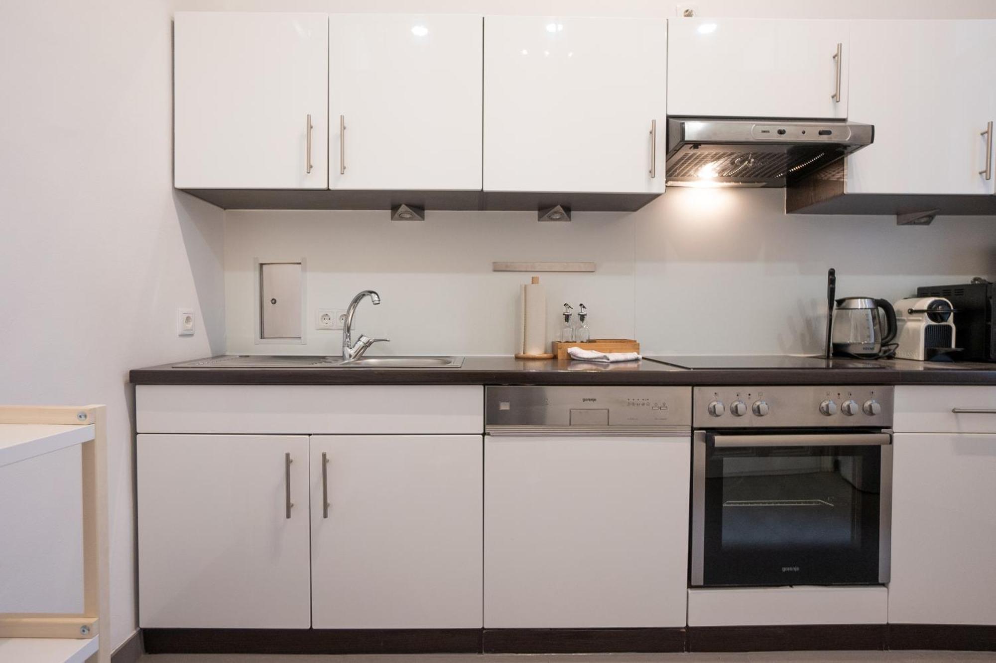 Spacious 110М2 Flat In The City Center Виена Екстериор снимка