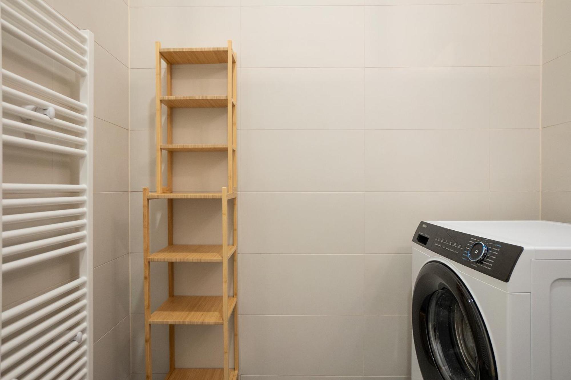 Spacious 110М2 Flat In The City Center Виена Екстериор снимка